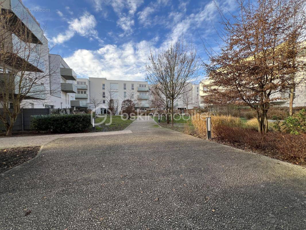 Appartement à BEZANNES