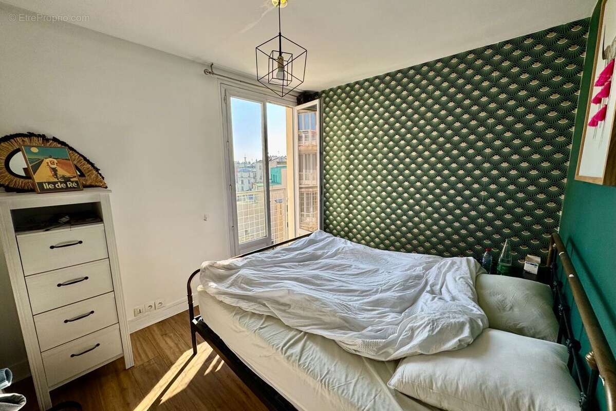 Appartement à PARIS-17E
