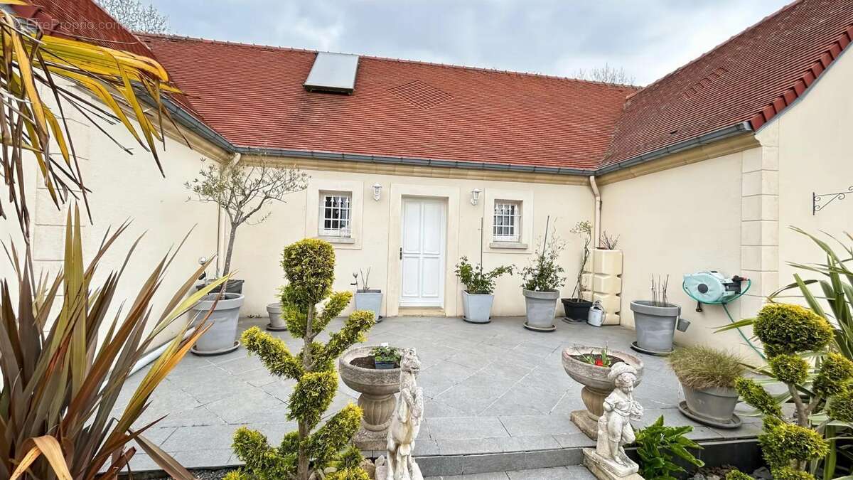 Maison à SOIGNOLLES-EN-BRIE