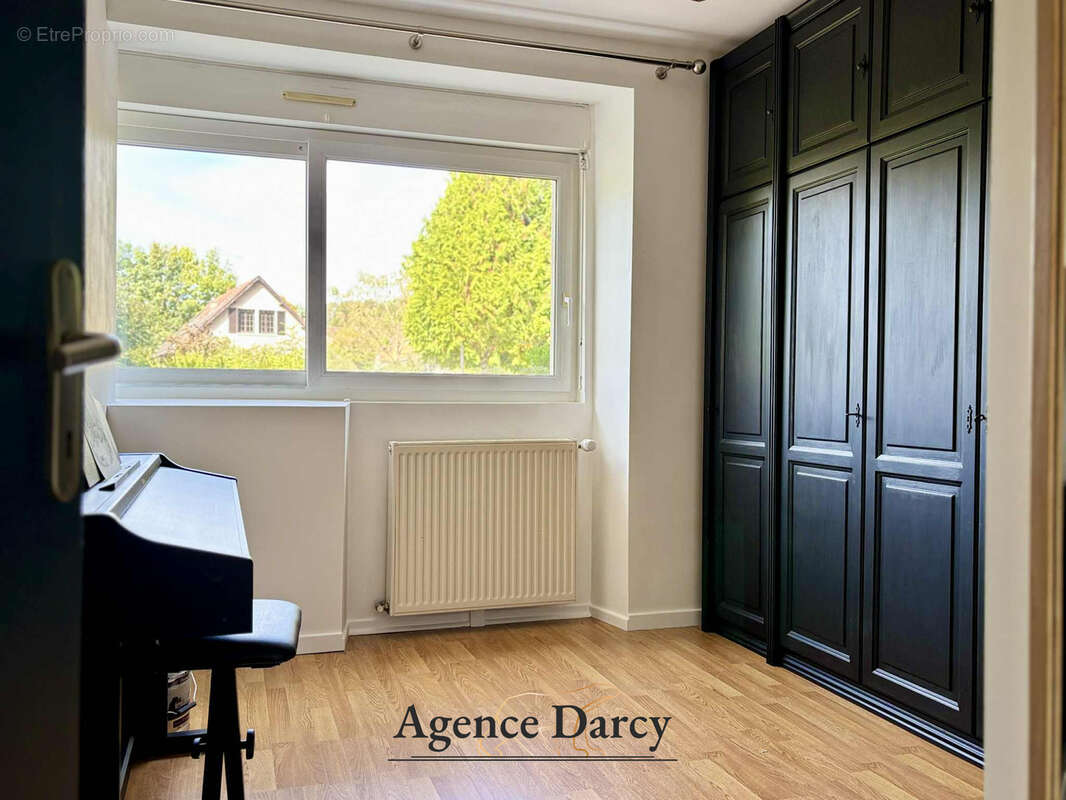 Appartement à MESSIGNY-ET-VANTOUX