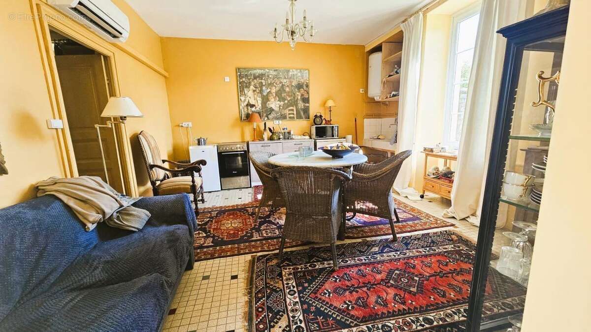 Maison à CAYLUS