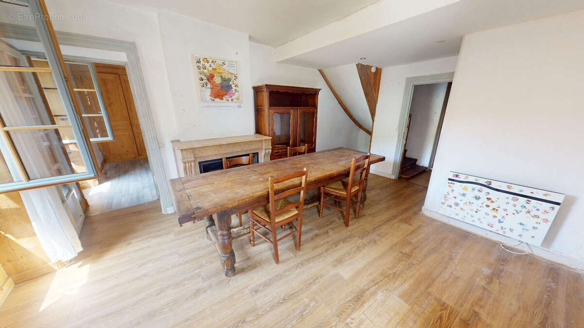 Maison à VERTRIEU