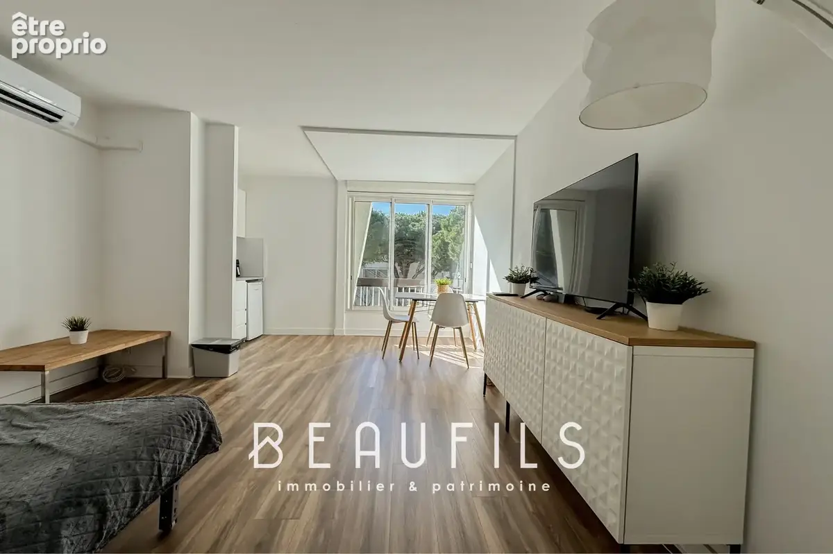 Exclusivité - La Grande Motte - Centre Ville - Appartement rénové à 300m de la mer - photo 2