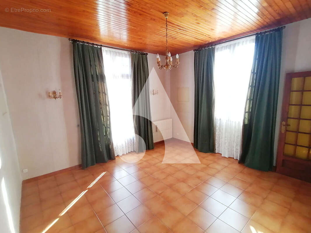 Maison à SANVIGNES-LES-MINES