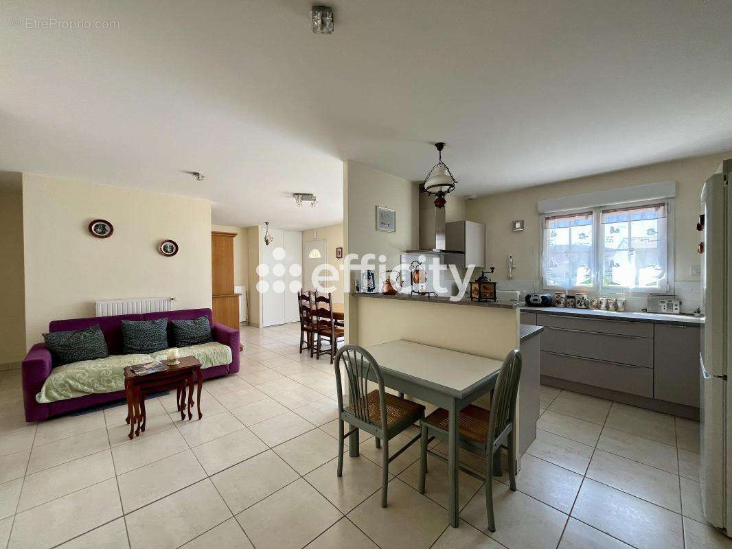 Maison 80 m² à Buxerolles  - photo 5