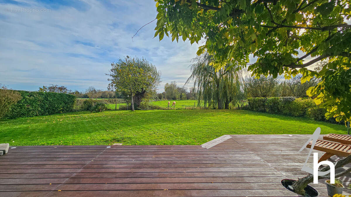 Maison à BRETTEVILLE-SUR-ODON