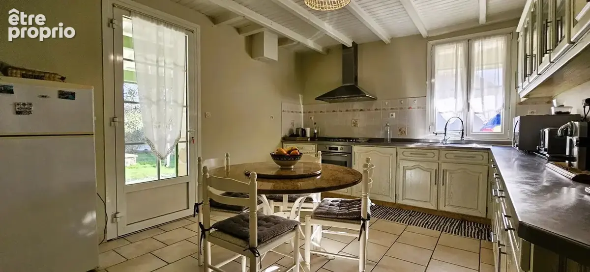 Maison 4 pièces 140 m² à vendre à Saint-Laurent-Des-Vignes (24100) - photo 6