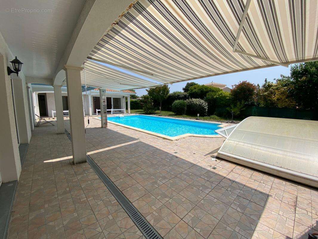 Maison à LES MATHES