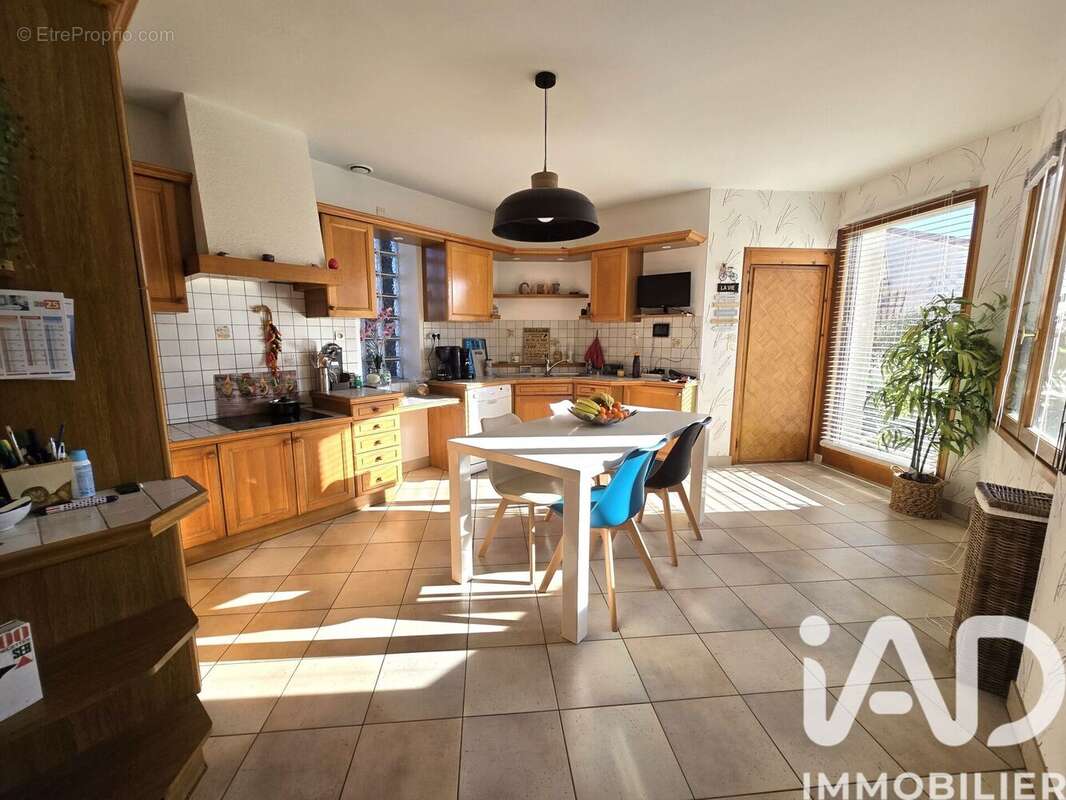 Maison 161 m² à La Boissiere-Sur-Evre  - photo 9