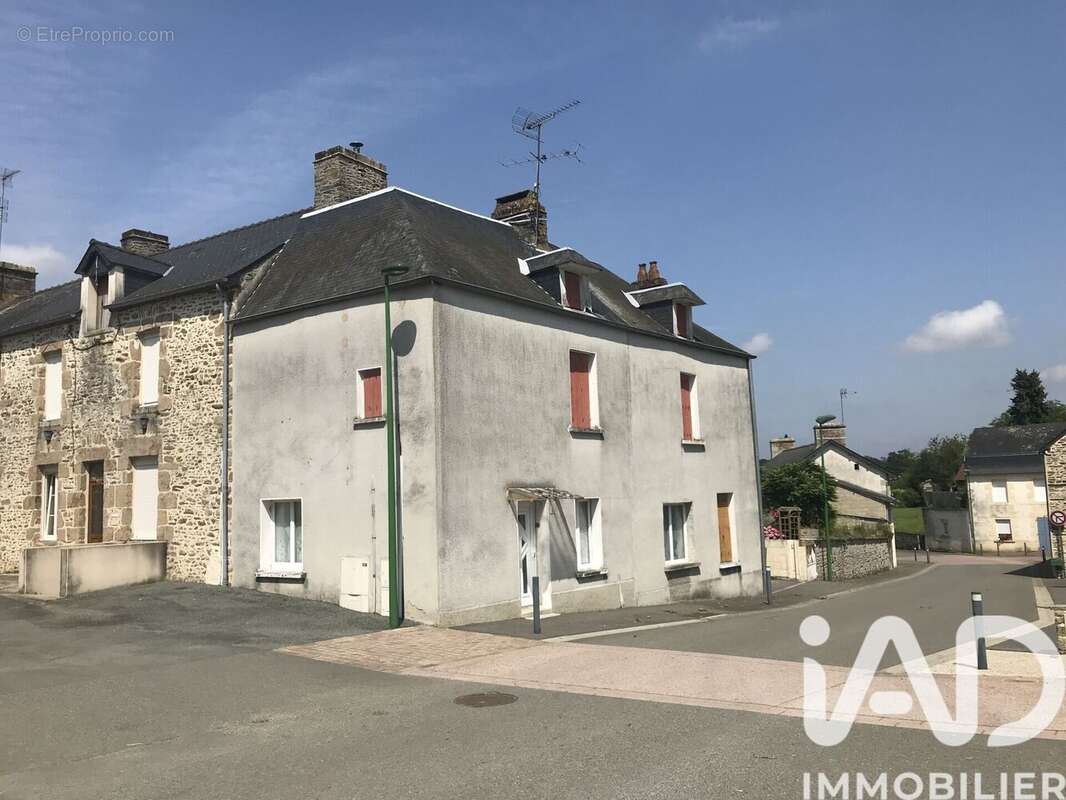 Photo 2 - Maison à CHEVAIGNE-DU-MAINE