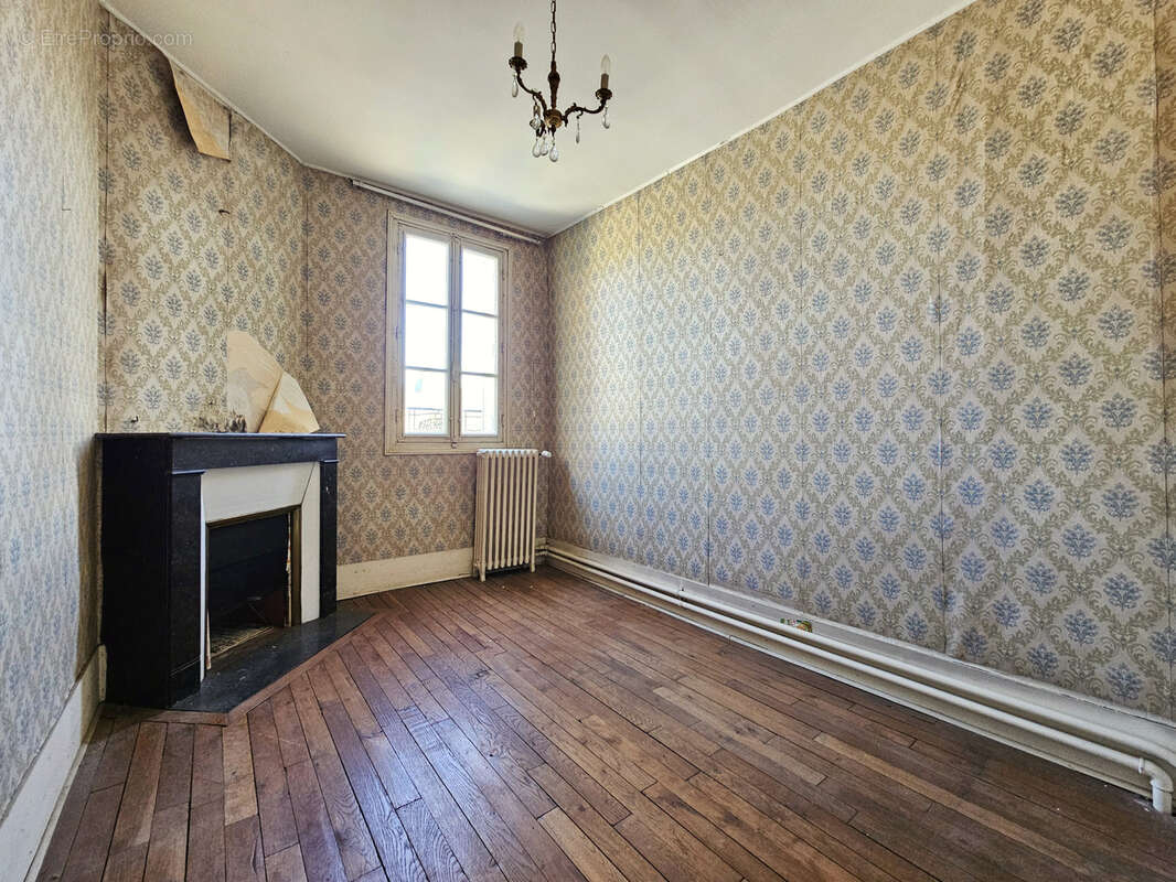 Maison à VILLECRESNES