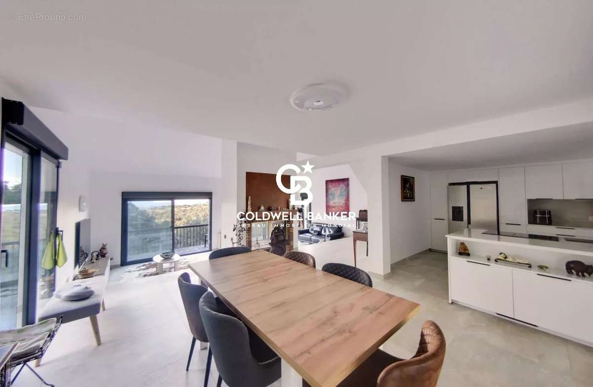 Maison à MONTESQUIEU-DES-ALBERES