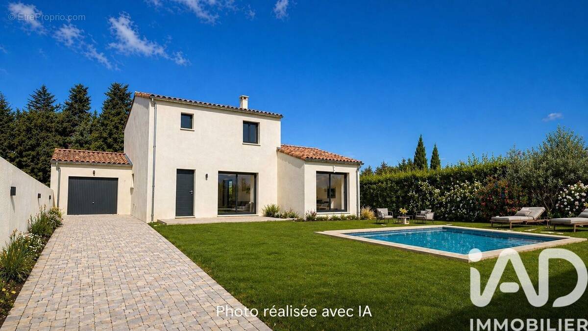 Photo 1 - Maison à CAMARET-SUR-AIGUES