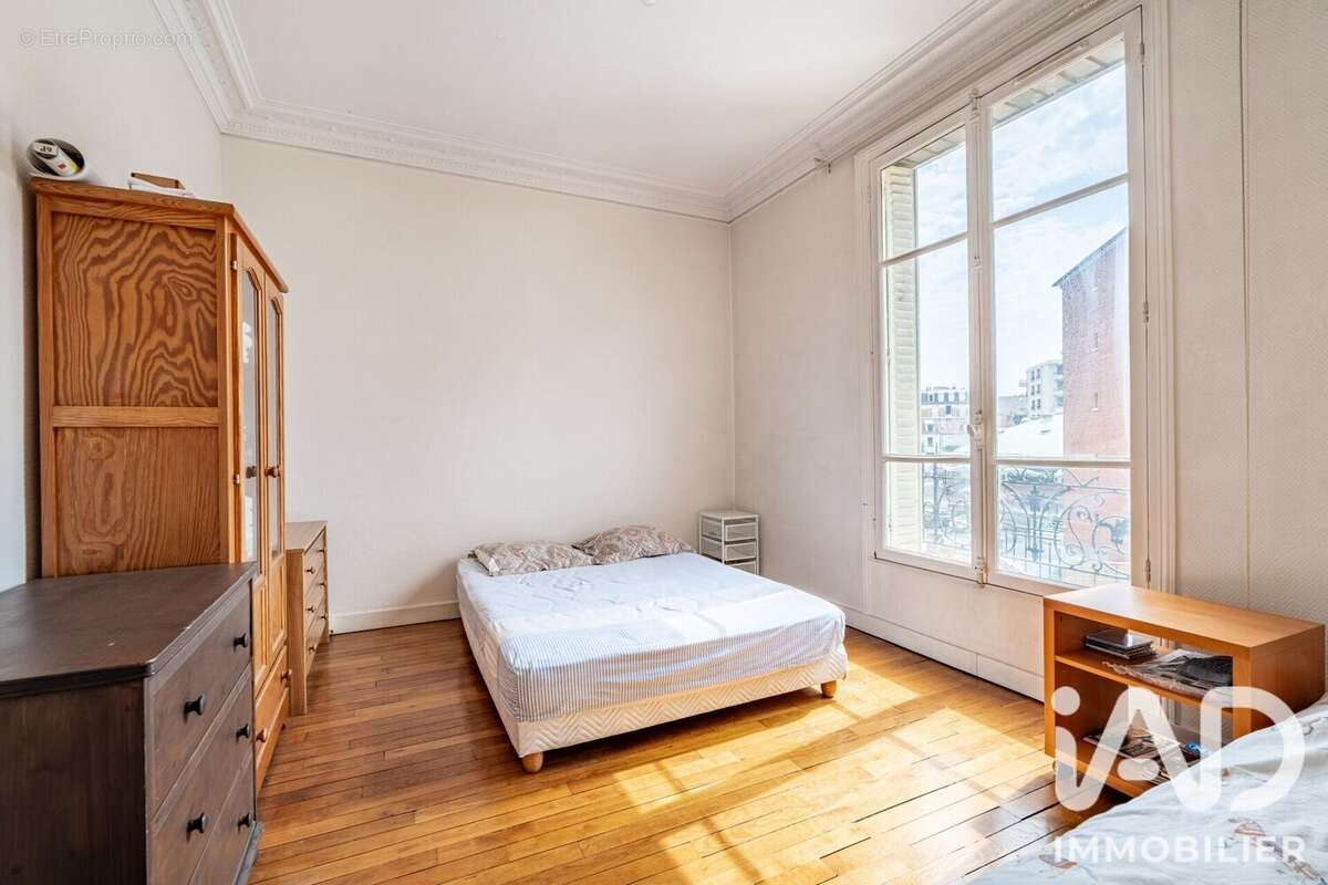 Photo 6 - Appartement à LA GARENNE-COLOMBES