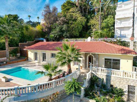 Maison 1 pièce 224 m² à vendre à Antibes (06600) - photo 1