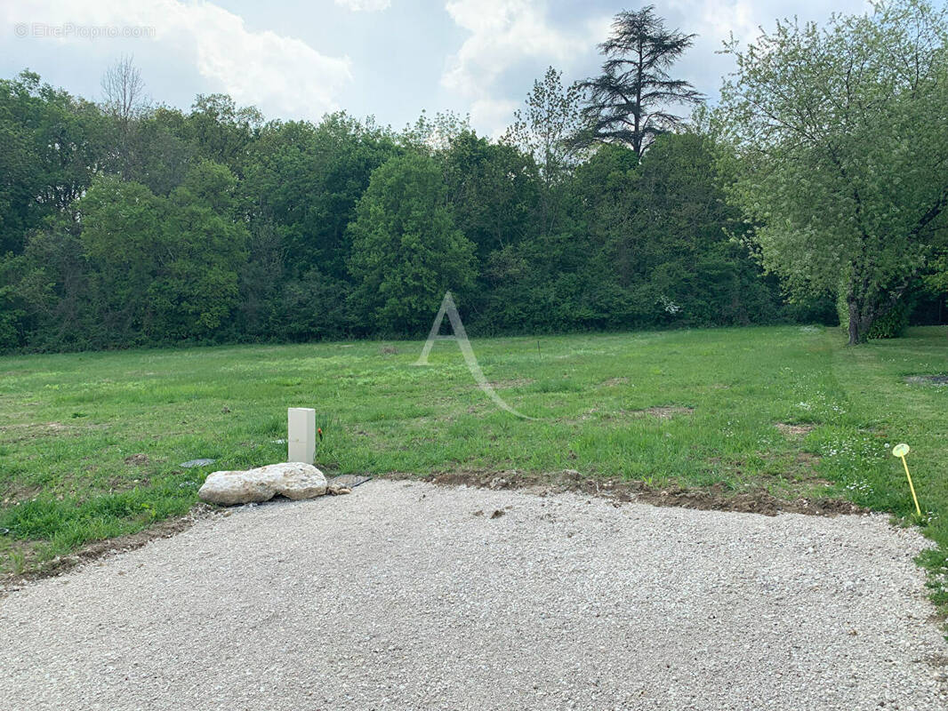 Terrain à SAINT-BOHAIRE