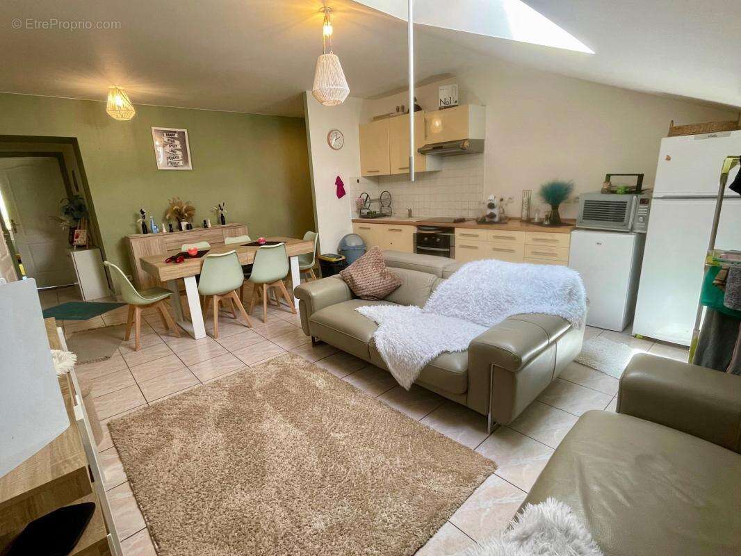 Appartement 69 m² à Waville  - photo 3