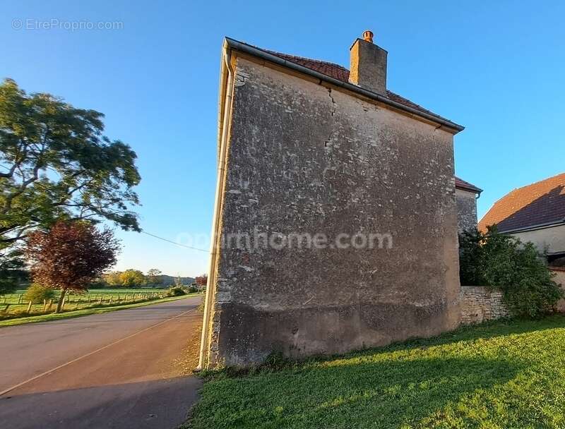 Maison à SOING-CUBRY-CHARENTENAY