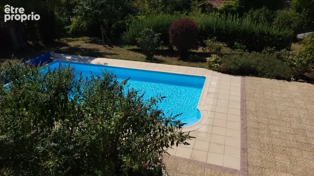 Propriété de caractère avec dépendances et piscine à Villefranche-de-Rouergue - photo 13