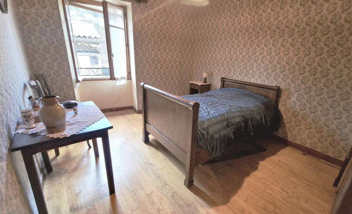 Maison 87 m² à Luc-En-Diois  - photo 8