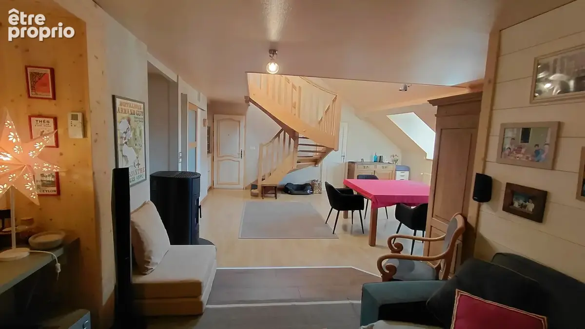 Appartement duplex de 140 m2 habitables avec cave et grenier - photo 3