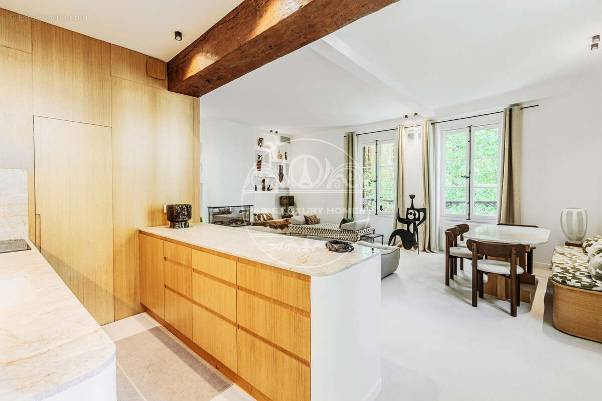 Appartement à PARIS-6E