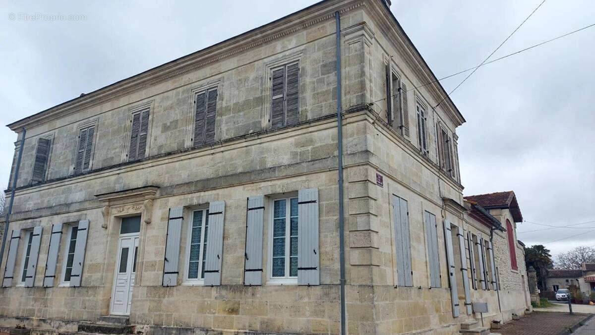 Maison à BLAIGNAN