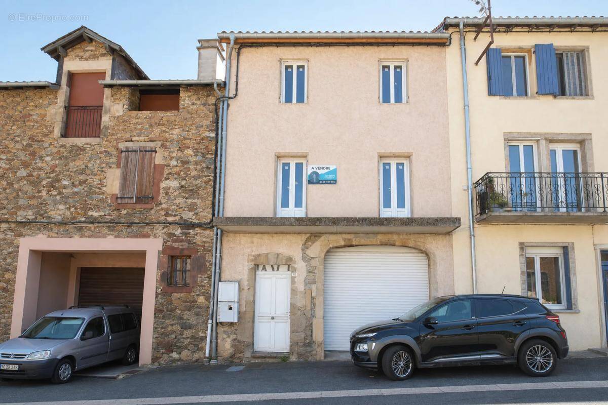 Maison à SAINT-SERNIN-SUR-RANCE