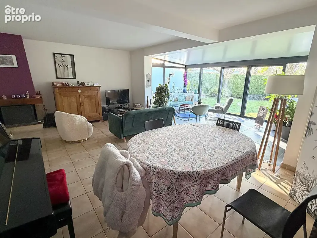 Maison Montigny Le Bretonneux 7 pièce(s) 136.71 m2 - photo 4