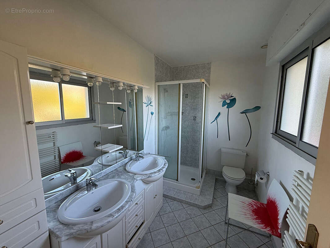 Maison à LOCQUENOLE