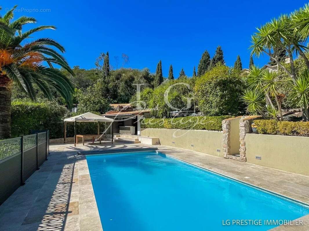 Maison à FREJUS