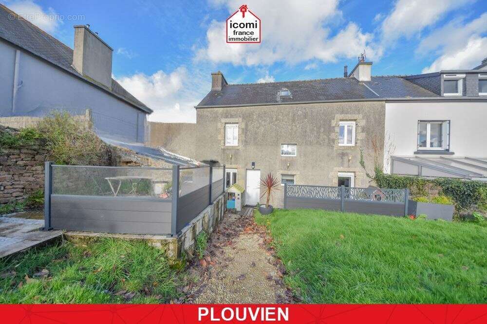 Maison à PLOUVIEN