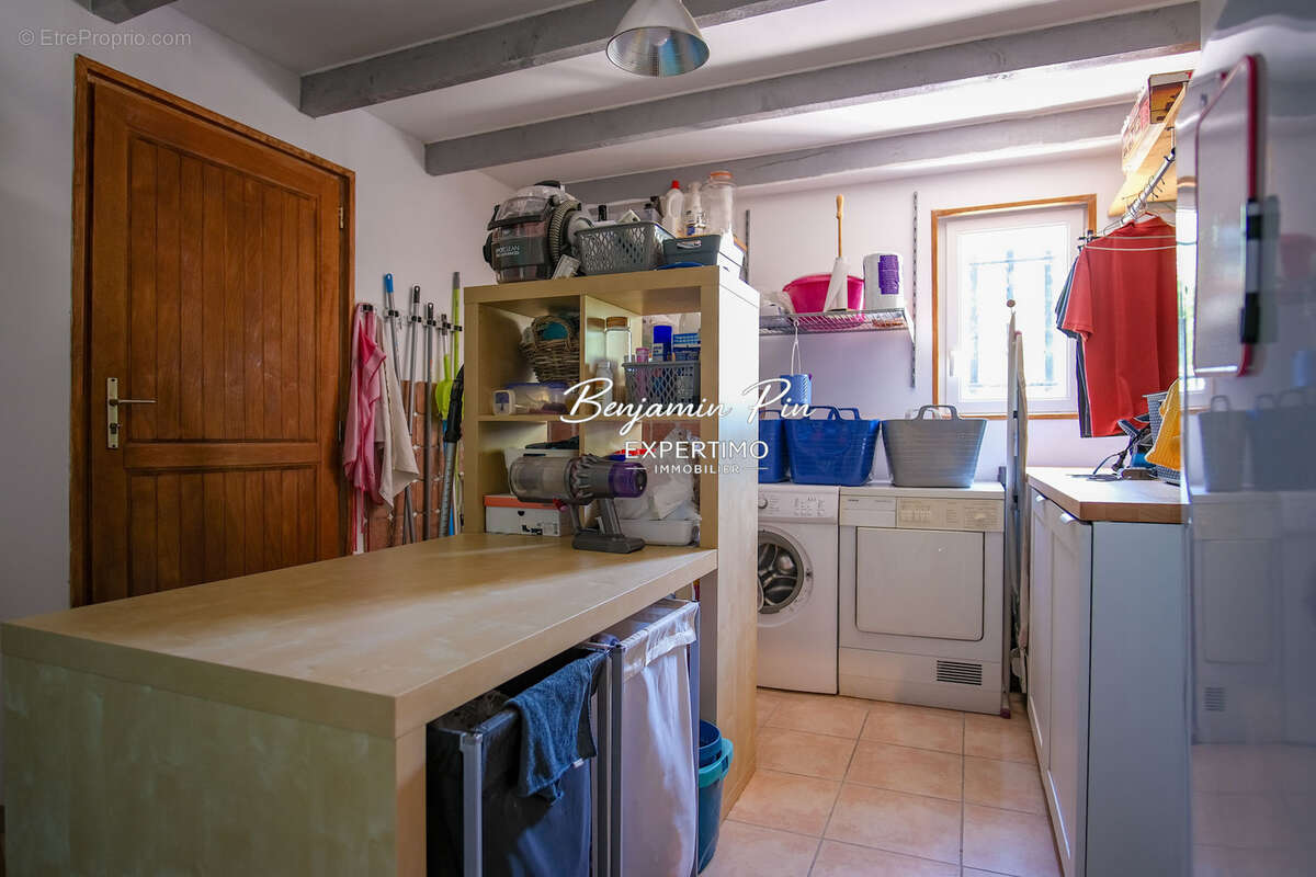 Maison à SAINT-SATURNIN-LES-APT