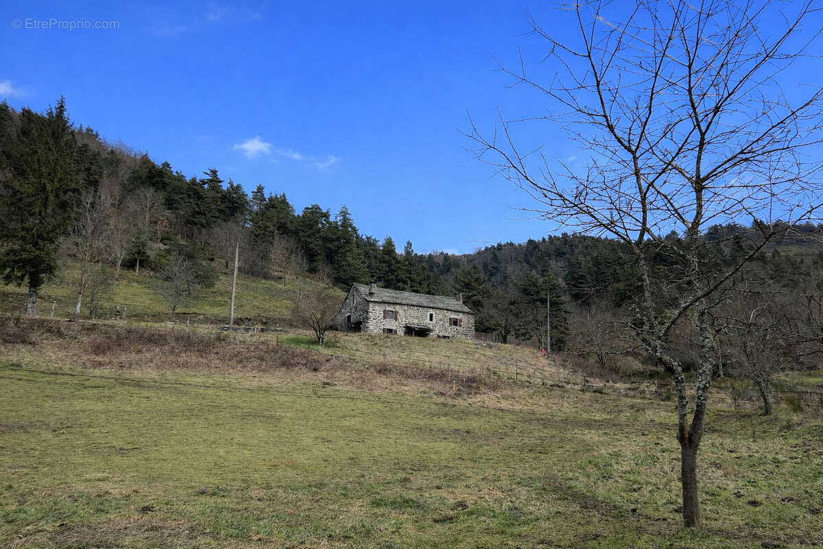 Maison à LAUSSONNE