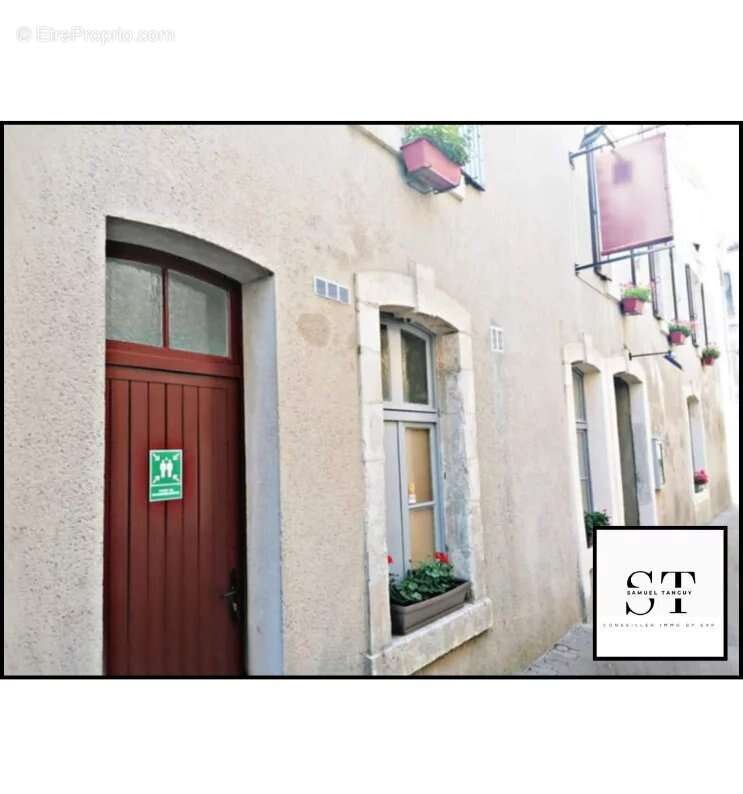 Appartement à FONTENAY-LE-COMTE