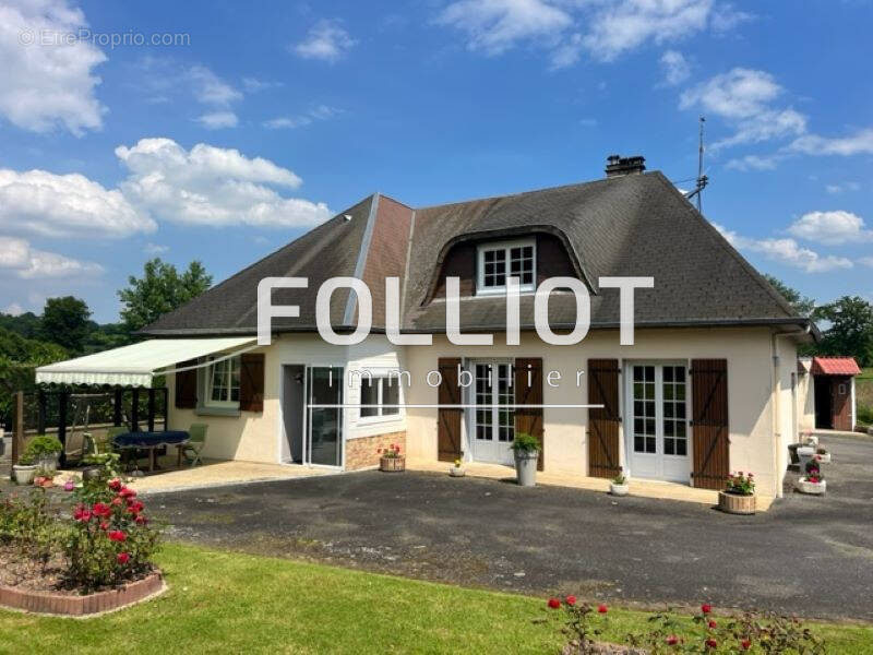 Maison à SOURDEVAL