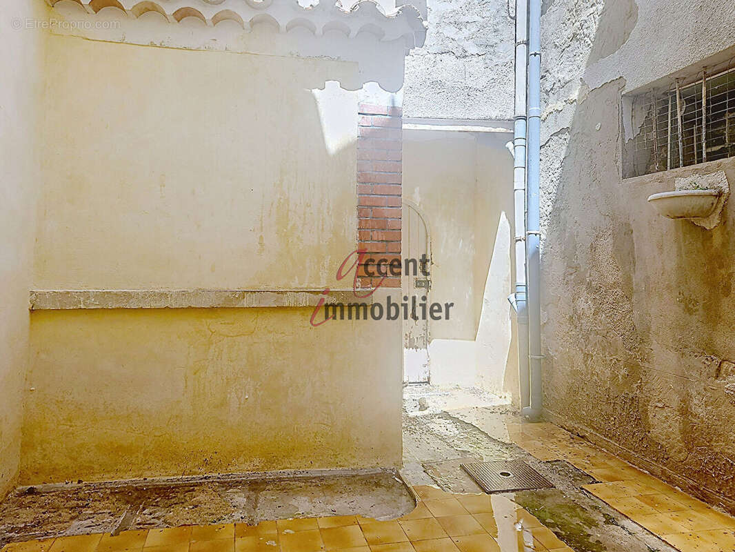 Appartement à L'ISLE-SUR-LA-SORGUE