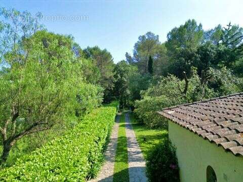 Maison à MOUGINS