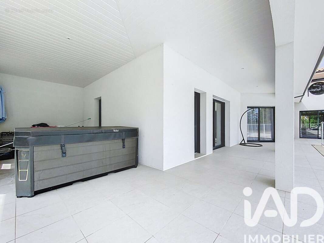 Maison 236 m² à Langon  - photo 6