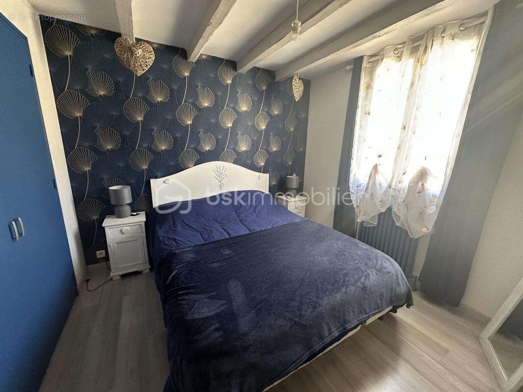 Maison à MORNAS