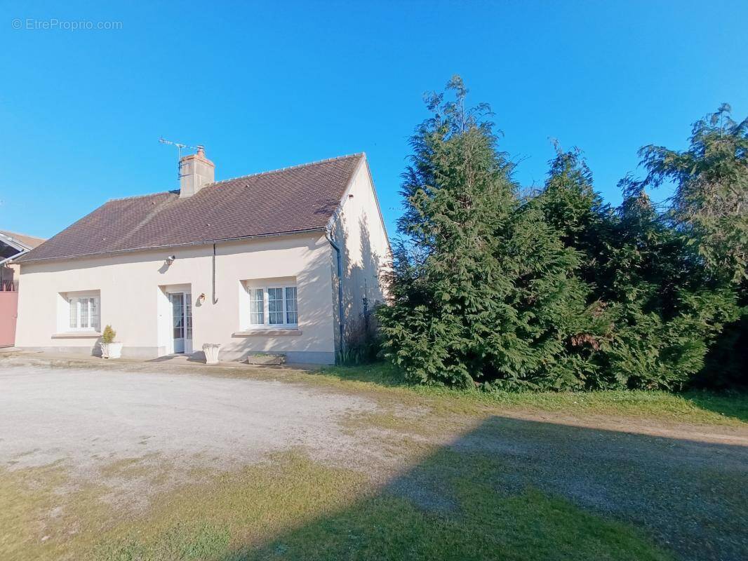 Maison à AMNE