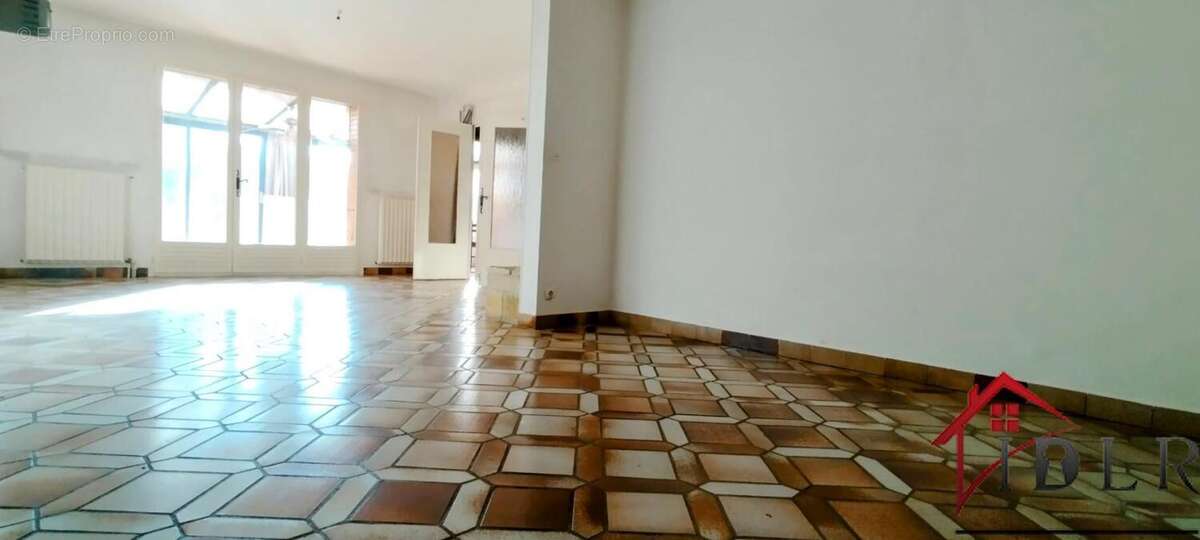 Maison à SEMOUTIERS-MONTSAON