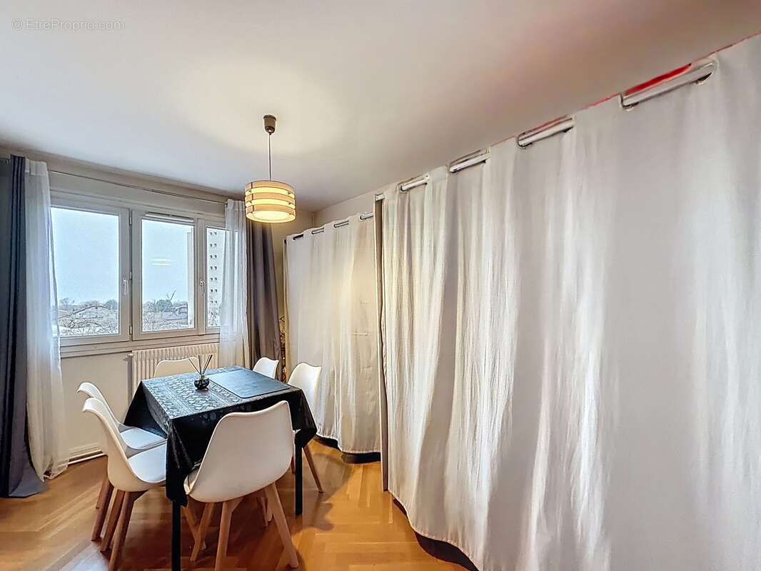 Appartement à VILLEURBANNE