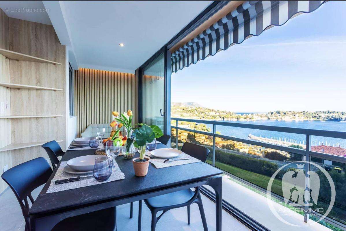 Appartement à VILLEFRANCHE-SUR-MER