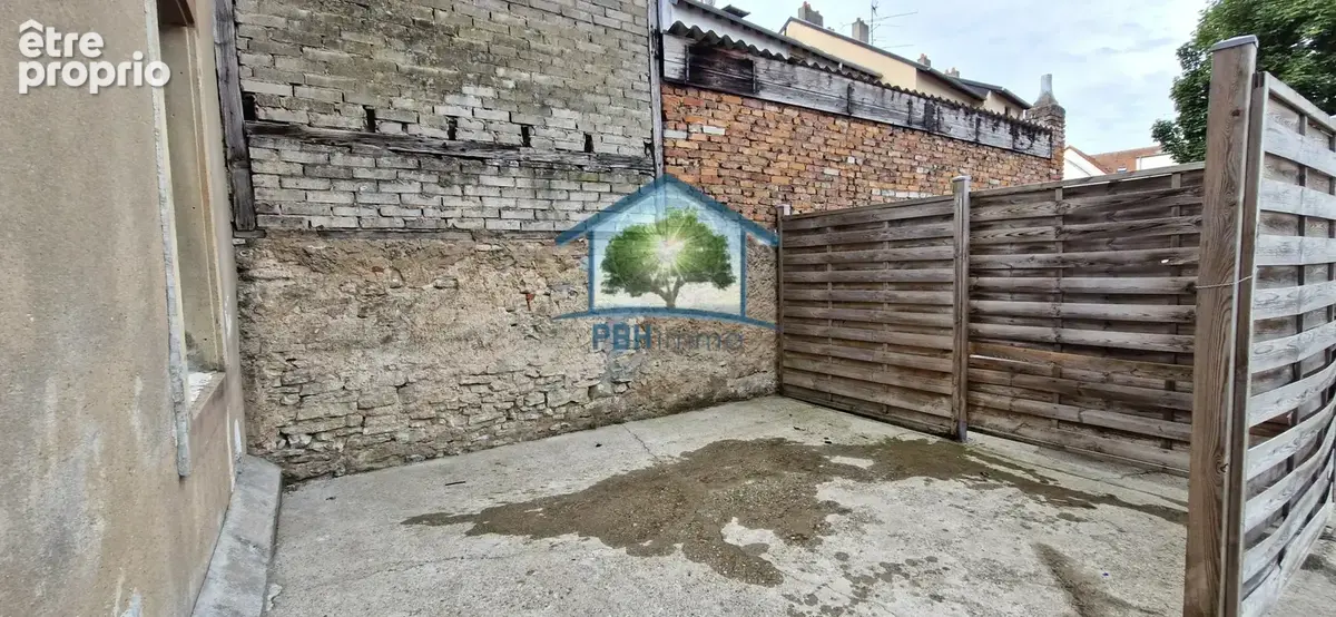 SARREGUEMINES (57) - Maison de ville de 75,35 m² + une terrasse + parking privé. - photo 12