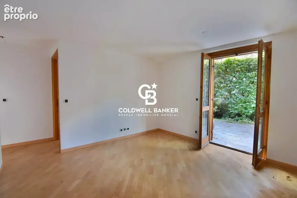 Appartement avec terrasse - 35 m² - Les Houches centre - photo 2