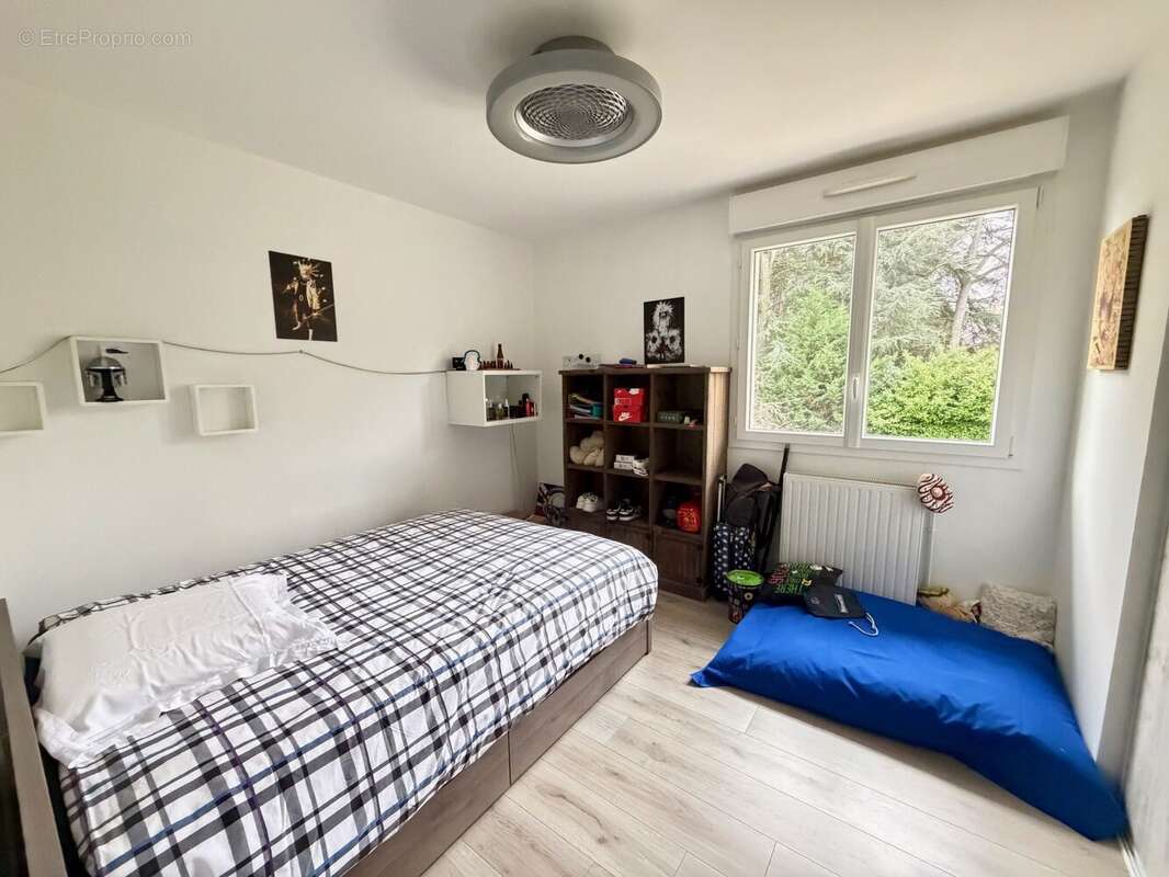 Maison à SAINT-GENEST-LERPT