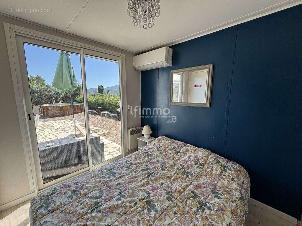 Maison à LE MUY