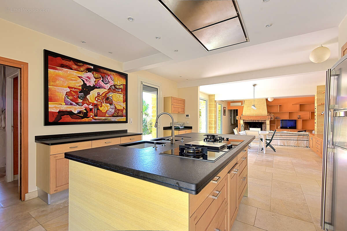 Maison à CAMBLANES-ET-MEYNAC