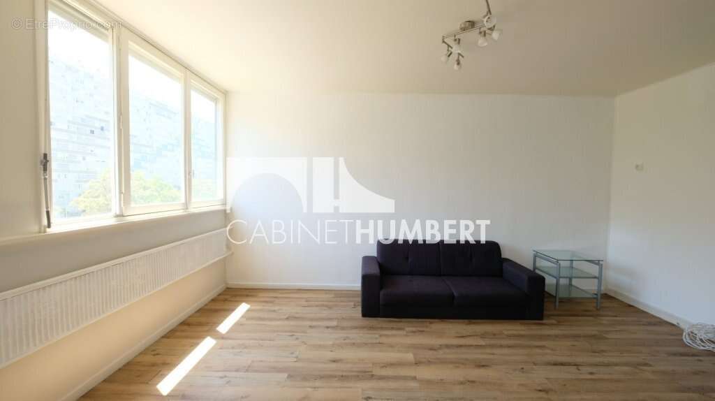 Appartement 73 m² à Saint-Etienne  - photo 7